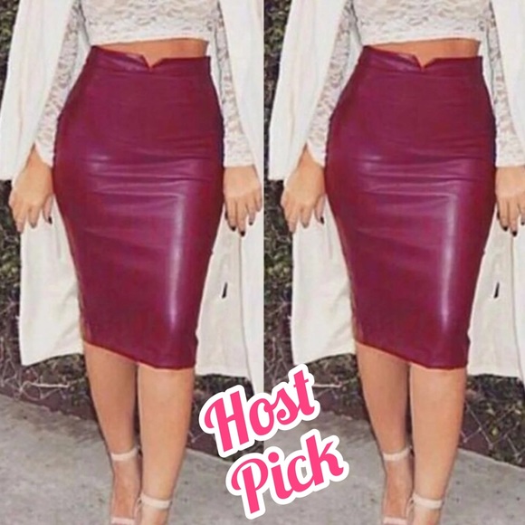 Dresses & Skirts - Faux Leather midi/Pencil Skirt🌹